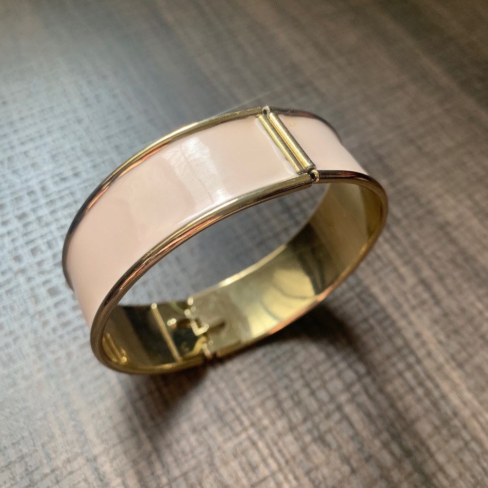 🌈 3/$15 Light Pink and Gold Bangle Cuff Bracelet
